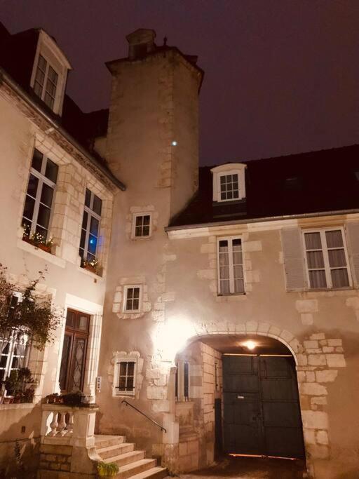 Le "Pied A Terre" - Appartement Plein Centre Avec Parking Prive Bourges Eksteriør bilde